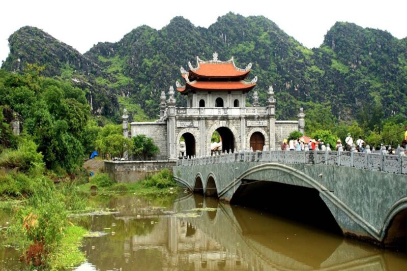 L'ancienne capitale de Hoa Lu - une des principales attractions de Ninh Binh