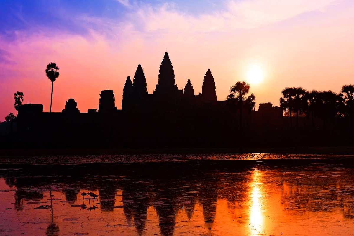 Regarder le lever et le coucher du soleil à Temple d'Angkor (Source Ceetiz)