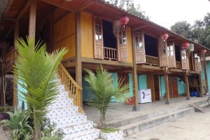 maison sur pilotis à Nghia Lo