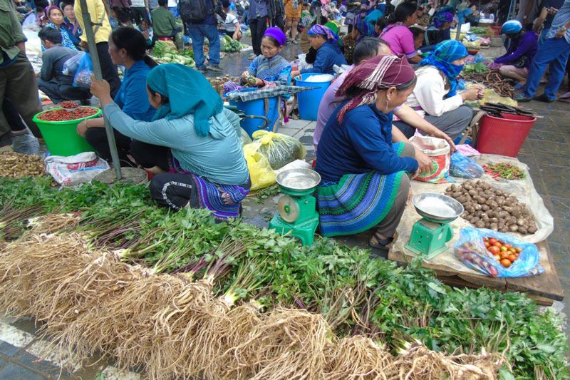 Le marché hebdomadaire- une caractéristique unique de la région montagneuse du Nord.