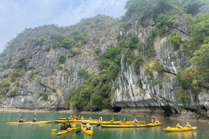 Kayak dans la baie de Lan Ha - Cat Ba 