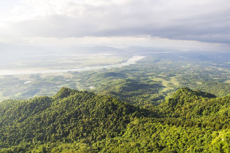 La vue aérienne du Parc national de Ba Vi