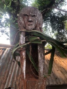 Les statues de tombes des Haut Plateaux du Centre (Photo: Hieu Tuyen)