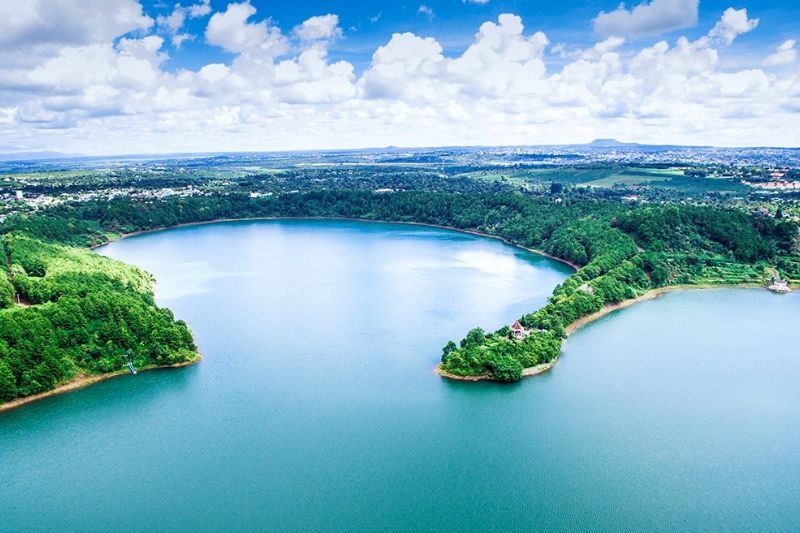 Lago T'nưng (fuente: Hanoivoi.vn). Lagos en Vietnam