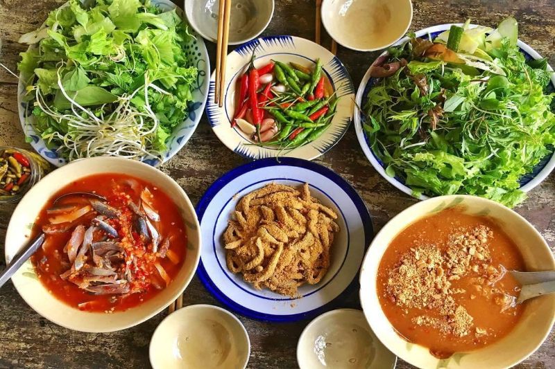 Salade de poisson Nam O - une des spécialité de Danang