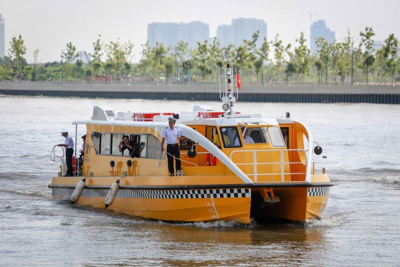 Visite la ciudad de Ho Chi Minh en autobús acuático. Fuente de la foto: VNexpress