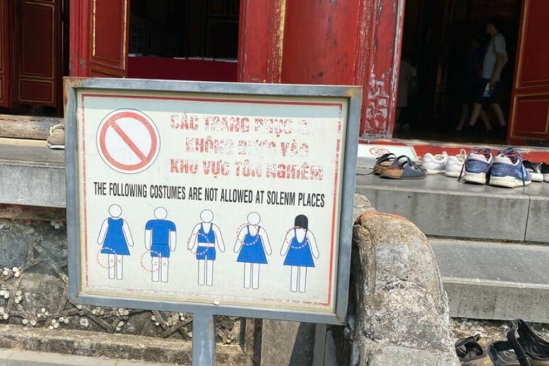 s'habiller librement dans les lieux de culte fais partie de ce qu'il ne faut pas faire au Vietnam