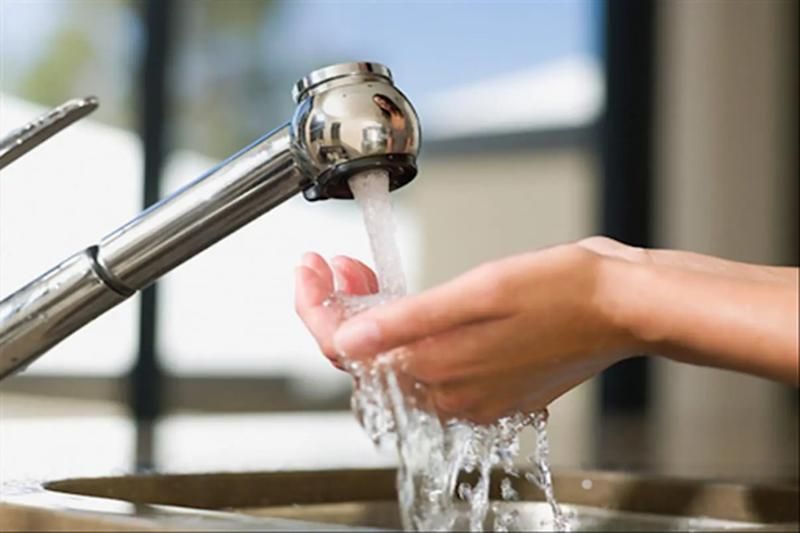 ne faut pas boire de l'eau du robinet 
