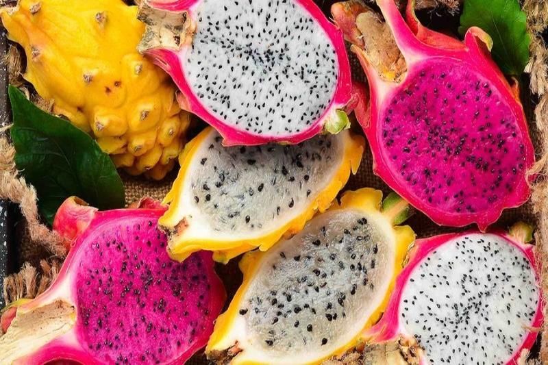 fruit du dragon est une des fruits exotiques du vietnam.. (1)