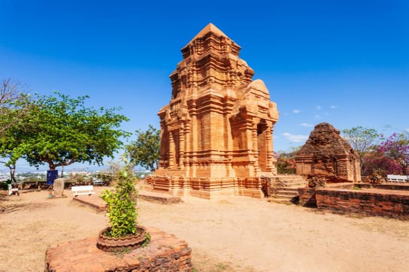 temple po shanu mui ne phan thiet