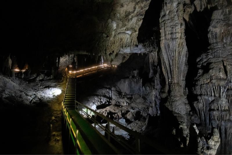 Grotte au Vietnam: Lung Khuy , Ha Giang