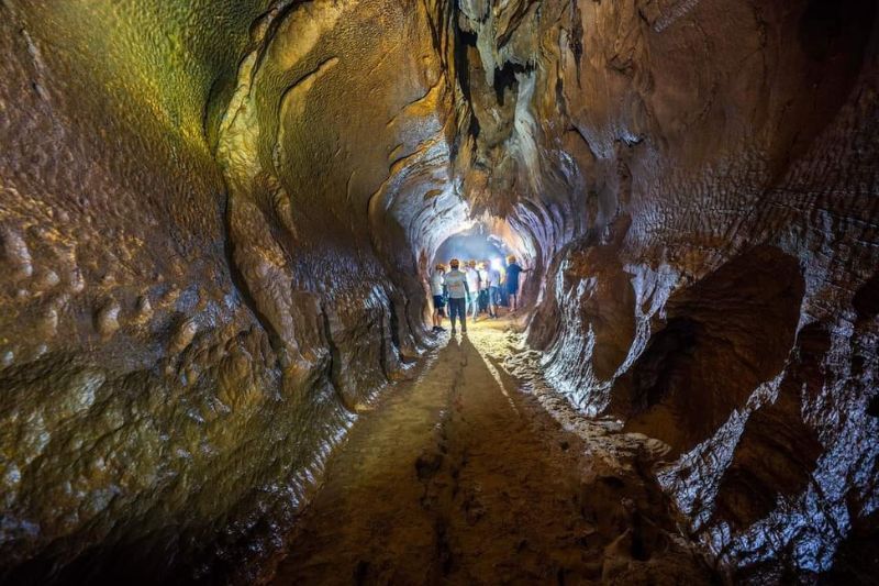 grotte au vietnam - cha loi, quang binh