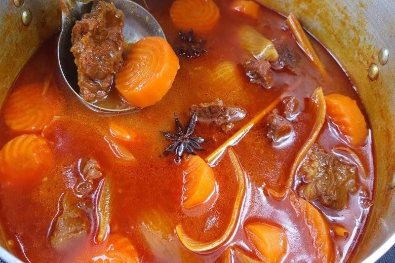 le soupe de bo kho, plat vietnamien tres delicieux