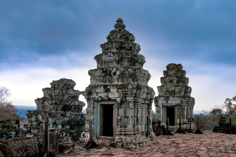 templo de phnom bakheng en camboya