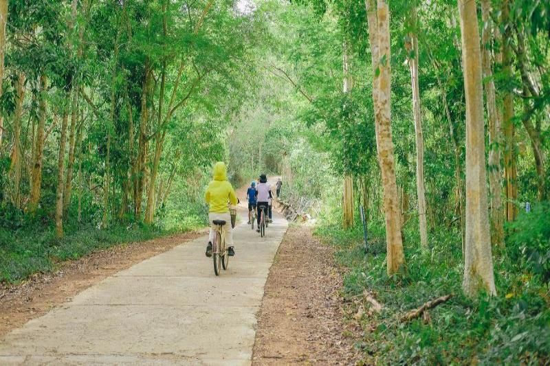 Ciclismo en el Parque Nacional Cat Tien (1)