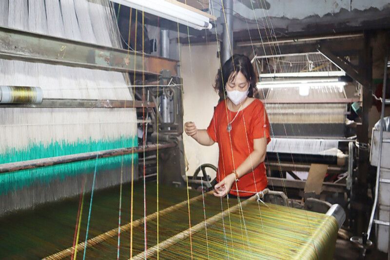 La fábrica de seda en el pueblo de seda de Van Phuc (fuente: hanoimoi)