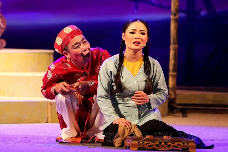 le chèo, une forme d'art folklorique populaire au vietnam (1)