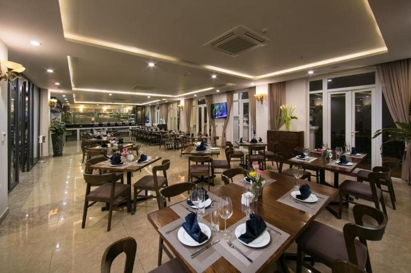 Restaurante en el hotel azure sapa (Fuente: Agoda)