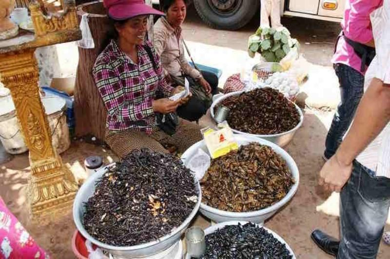 le marché de skun au cambodge.jfif