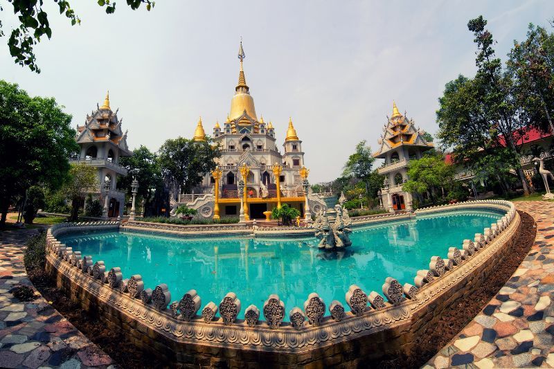 pagode de bửu long - une des plus belle pagodes du Vietnam