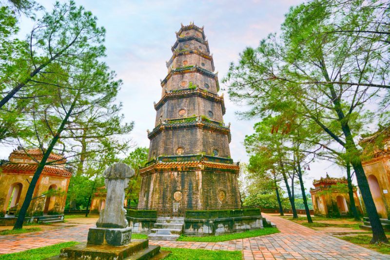 pagode de thien mu canva