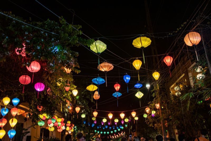 la luminosa ciudad de hoi an