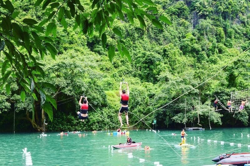 tirolesa a la cueva de phong nha quang binh (Fuente: viajes de quang binh)