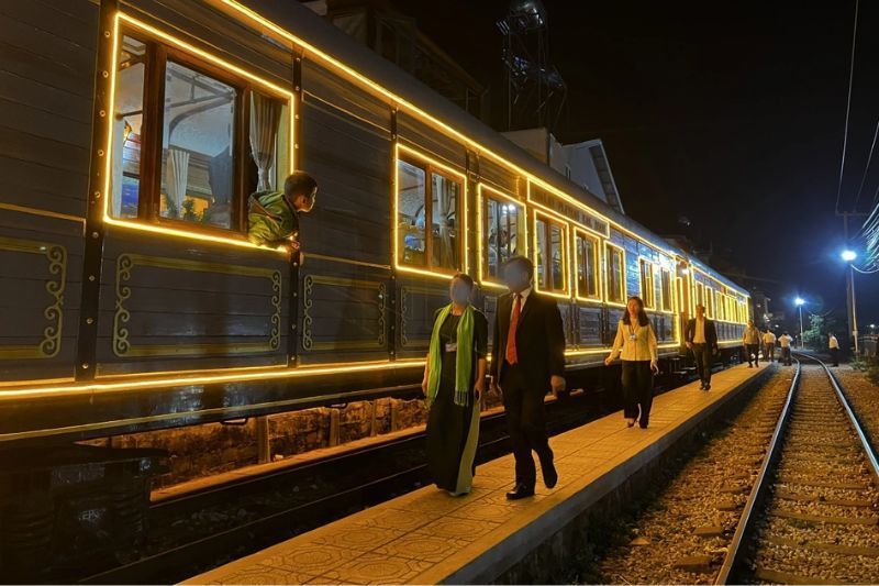 Tren nocturno en Vietnam - Fuente: vov