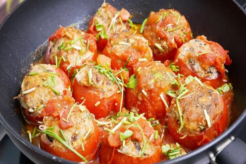 tomates farcies avec du porc des vietnamiens (1)