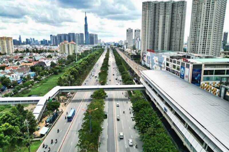 la ligne permet de connecter l'est de la ville au centre de hô chi minh-ville.