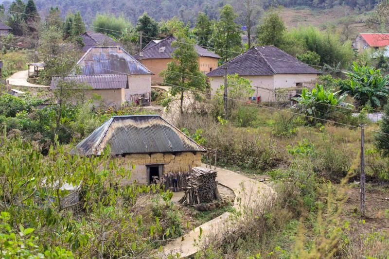 le village des ha nhi à y ty lao cai