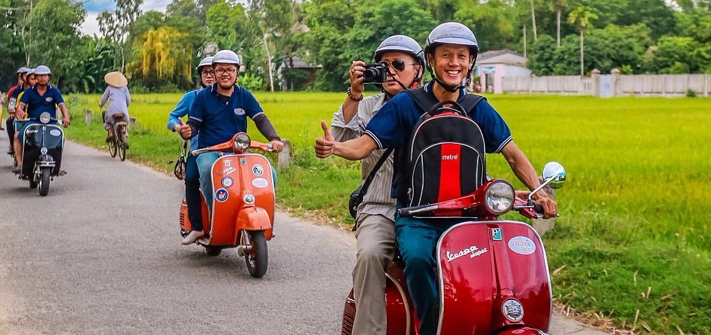 vespa adventure à hue vietnam