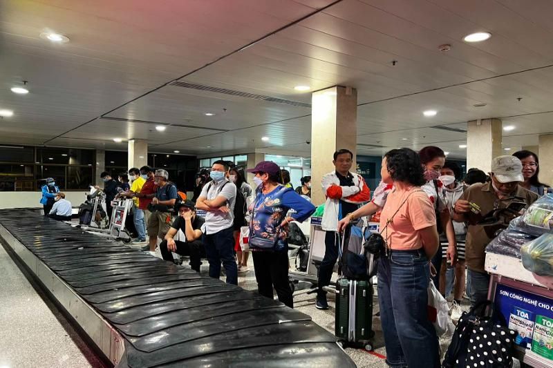 récupération des bagages à l'aéroport Saigon