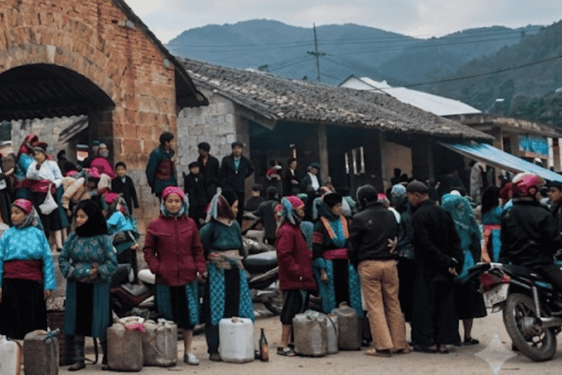 un rincón de mercado dong van (fuente aucoeurvietnam)