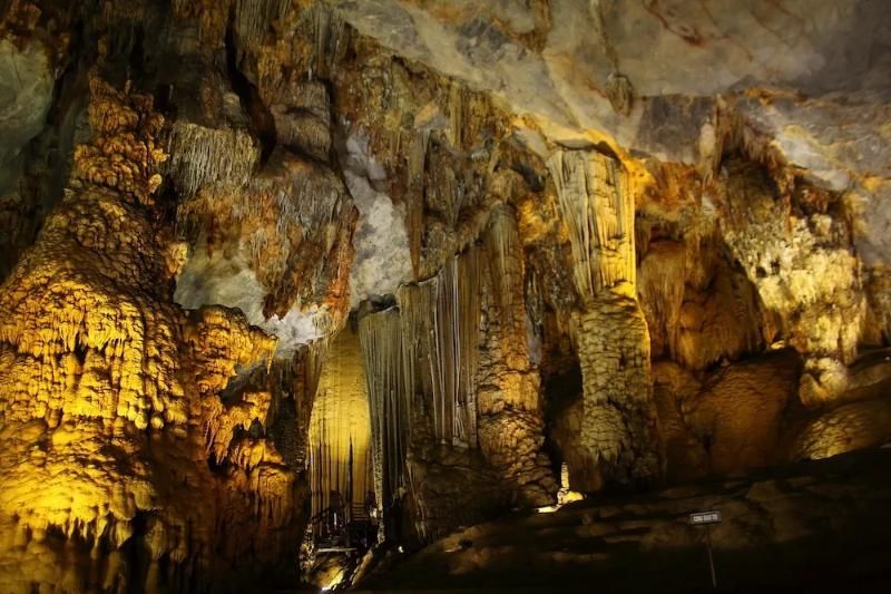 grotte thien ha - les plus belles grottes du complexe paysager de trang an, ninh binh