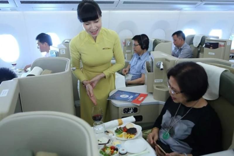 Un vol en classe affaires avec vietnam airlines (source : le Journal Nguoi lao dong)