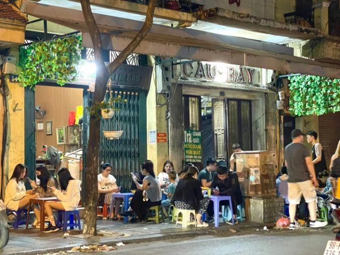 Une promenade gastronomique à Hanoi (source : Le Journal de Thanh nien)