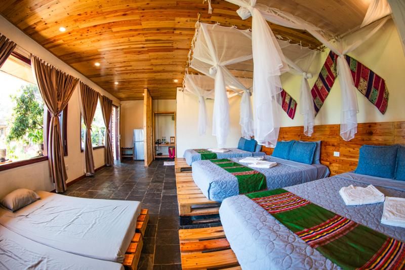Pu Luong Jungle Lodge - chambre familiale avec vue sur la montagne. Source : puluongjunglelodge
