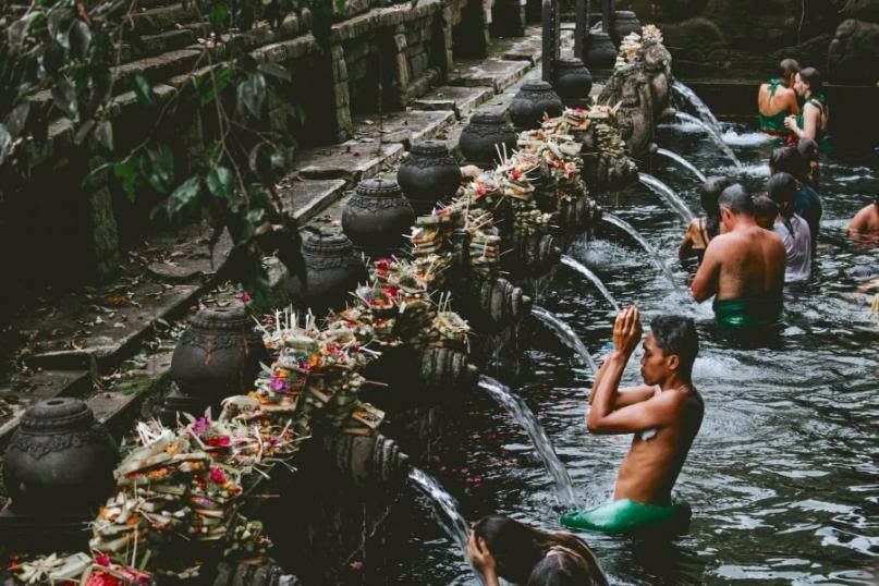 temple de pura tirta empul en Philipine 