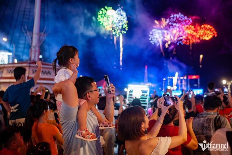 👉 les feux d’artifice du 2 septembre devraient apporter joie et enthousiasme au public