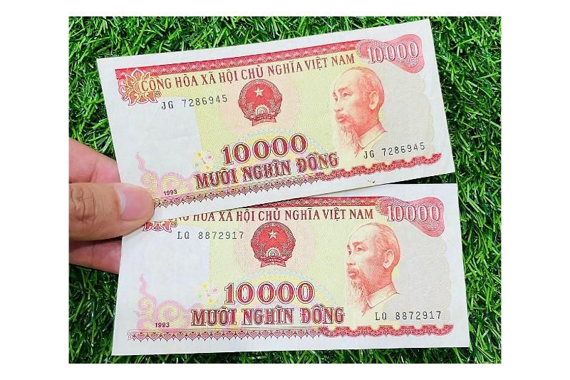 10.000 vnd en papier (1993)