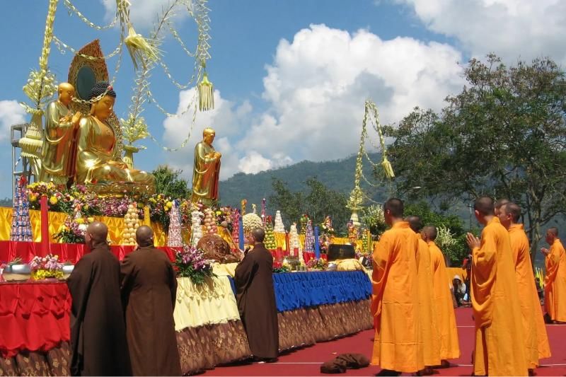 le festival de veska bochea (source : justfly.vn)