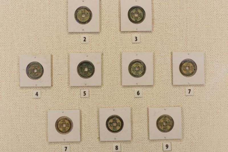 des pièces en métal sous les dynasties impériales (vtcnews)