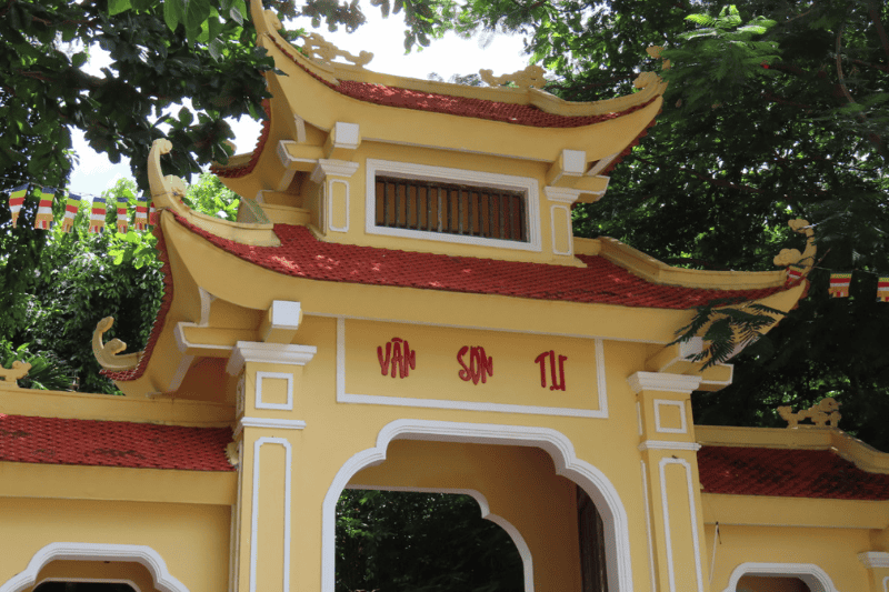 pagode de van son (source-aucoeurvietnam)