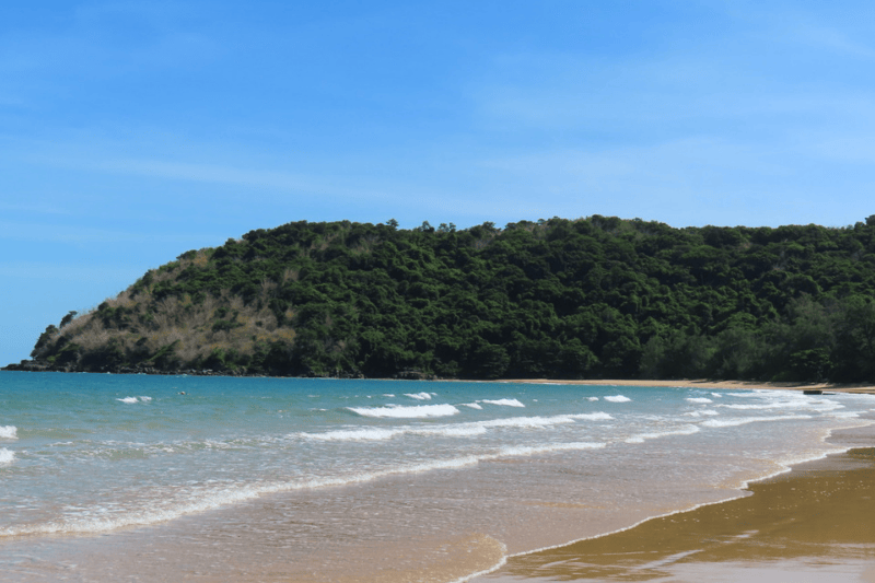 plage de dam trau (source-Aucoeurvietnam)
