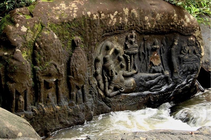 une statue de la déesse de la beauté Lakshmi (source : le journal de Dong Nai)