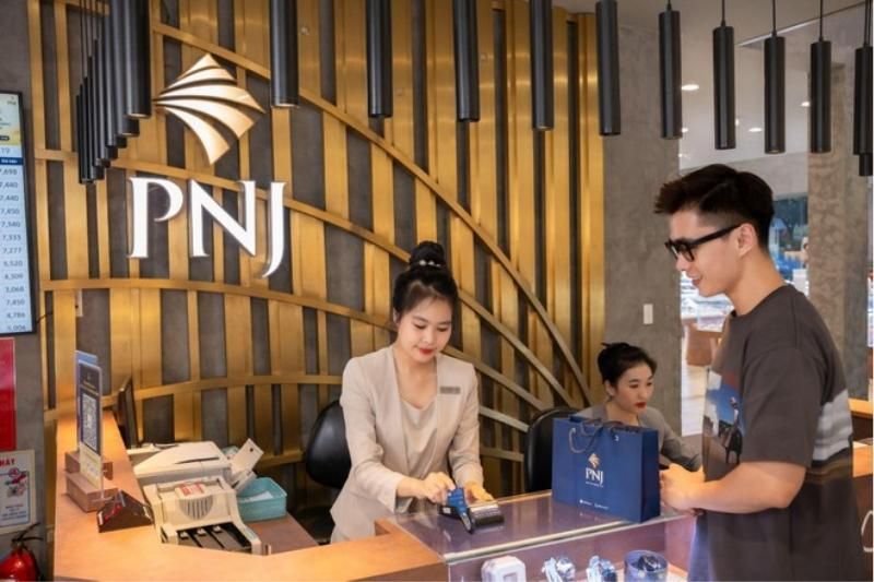 choisir des bijoux chez pnj