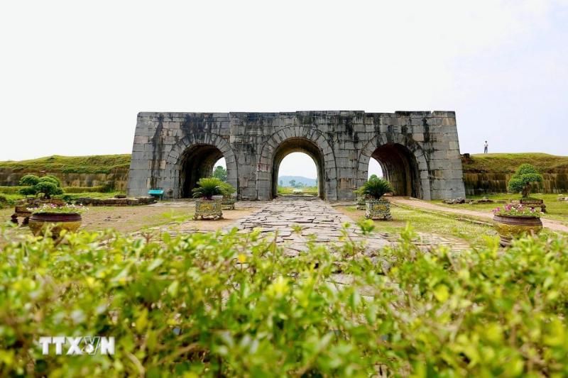 la citadelle de la dynastie hồ - une destination pour votre voyage sur mesure au vietnam (1)