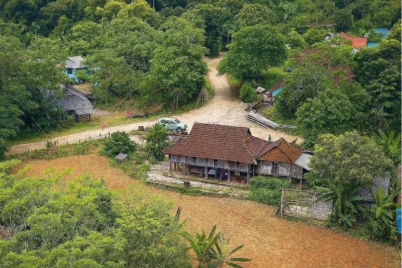 le paysage paisible au village d'Ai (source : ttxvn)
