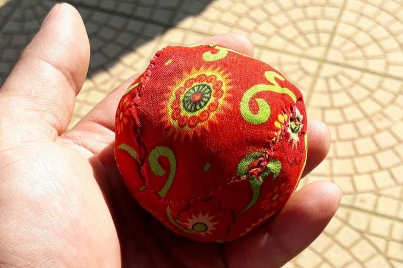 le pao - jeu des hmong